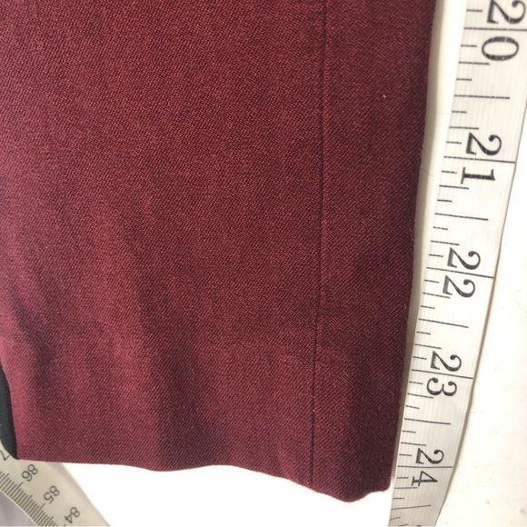 BANANA Republic Sloan Fit Side Stripe Ankle Zip Pants, size 6P - Picture 11 of 11
